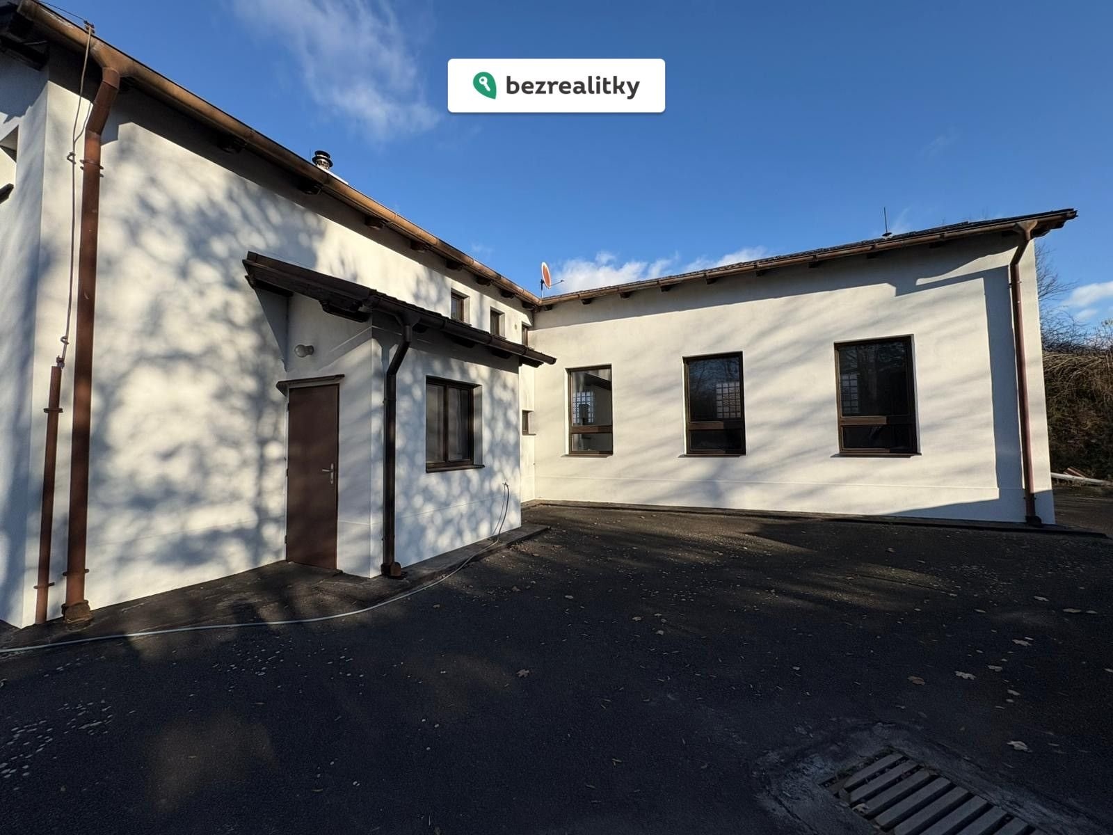 1767629713-rcgufxizyi-634cfdd4-86f9-4d7d-bc96-a742