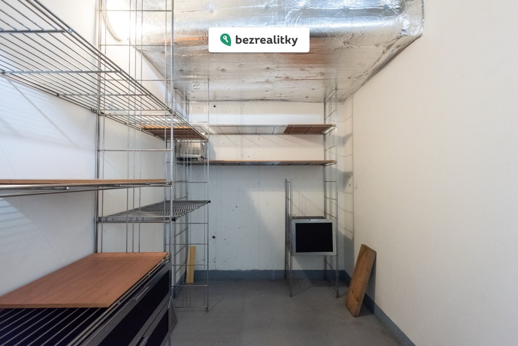 1757000388-jxlxzpayyy-byt-pod-kapli-c4-8dkou-2826-