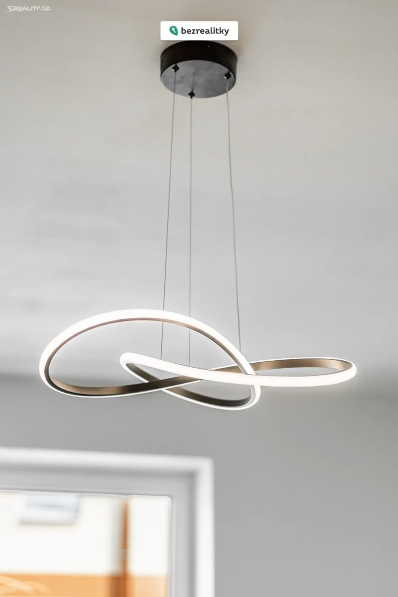 1764085151-vyczogizbx-1132