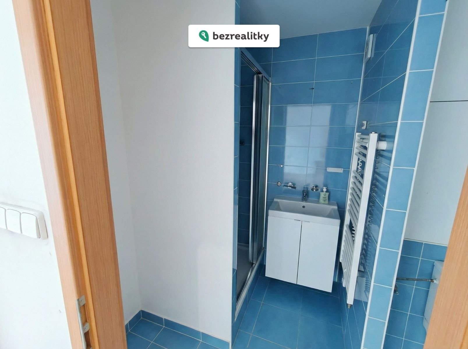 1770834532-swlnndulgj-koupelna2