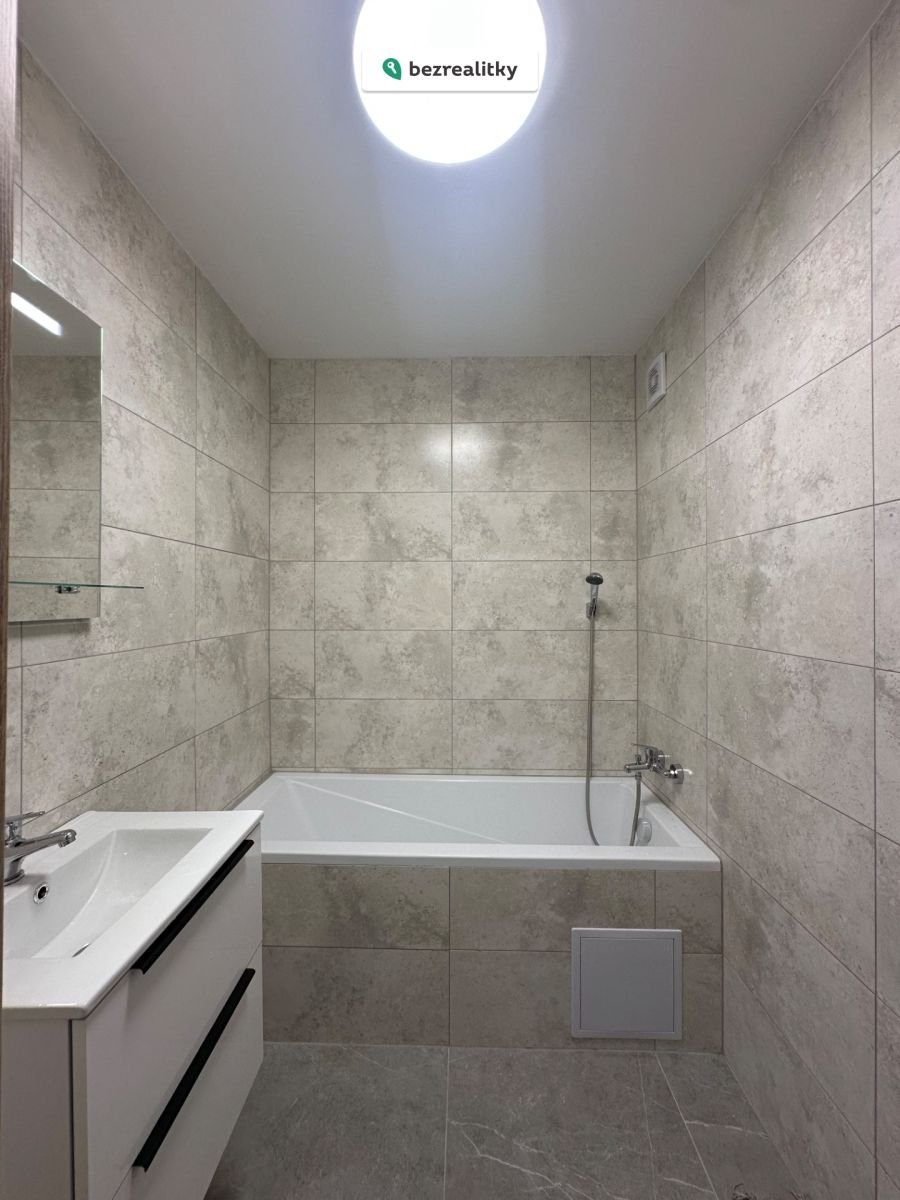 1762076616-soxgvfrtcy-img-9568