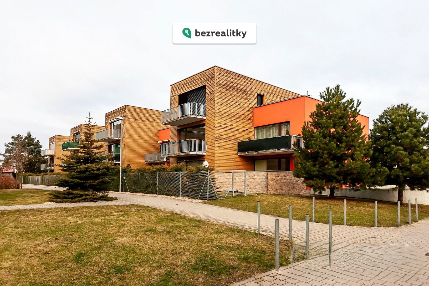 1775134613-jgzyfvqmeu-10069445w16