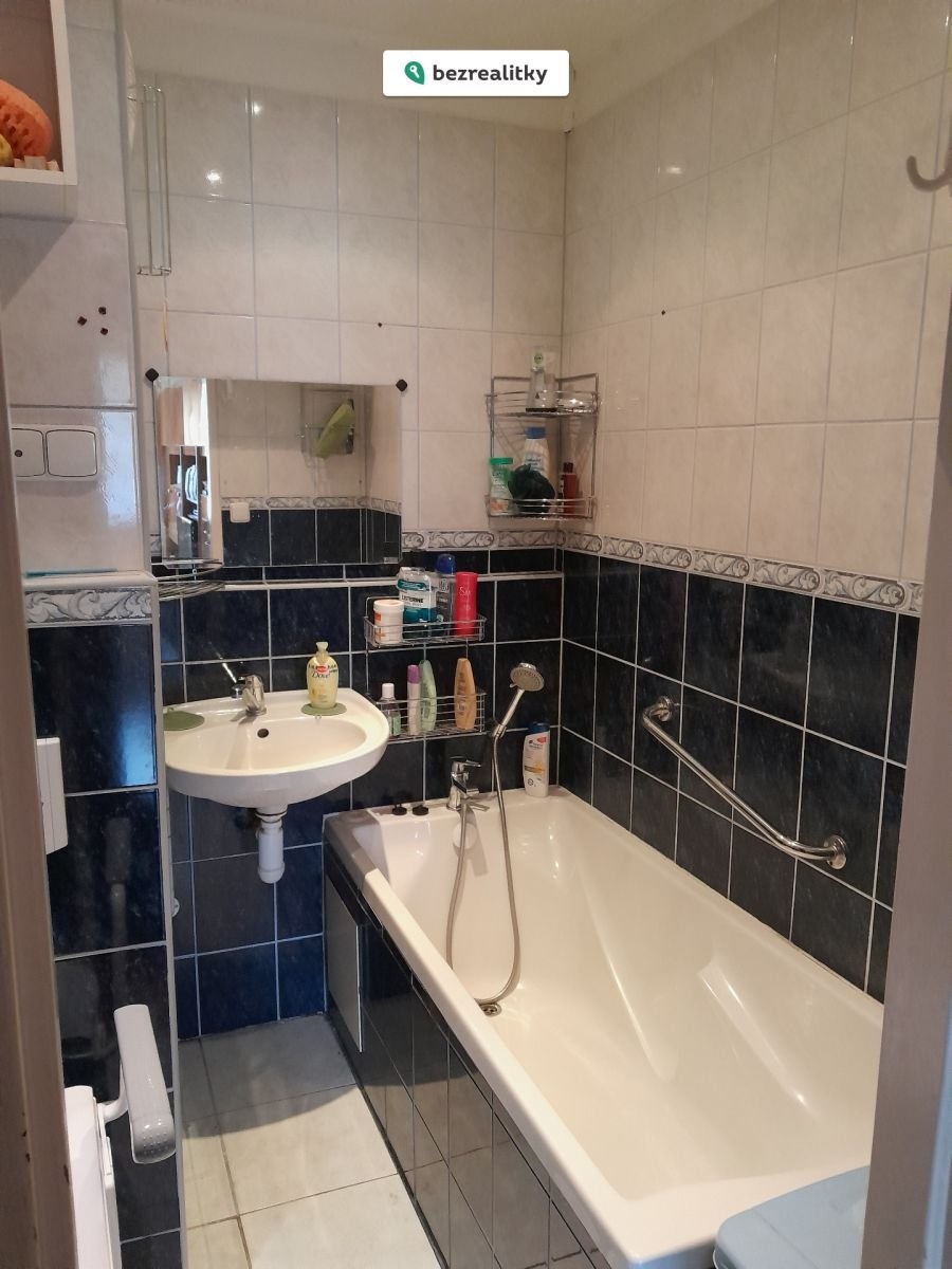 1760371306-bevjckyyei-20251012-101241