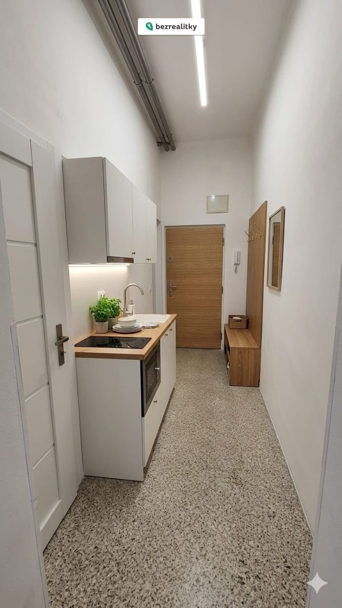 1773671740-ekmrzepywg-1000046122