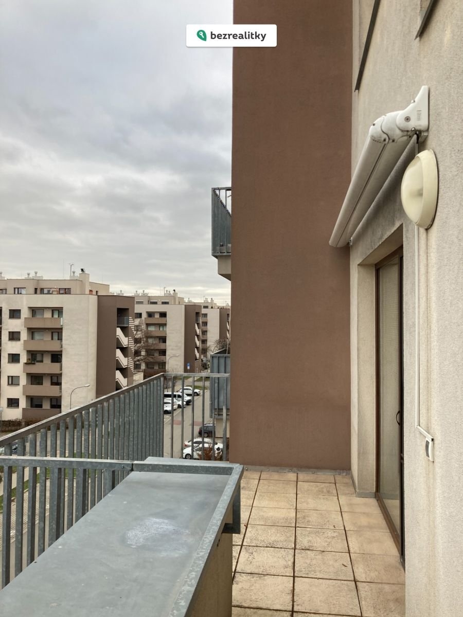 1772365300-yzxnbtpjwq-img-1263