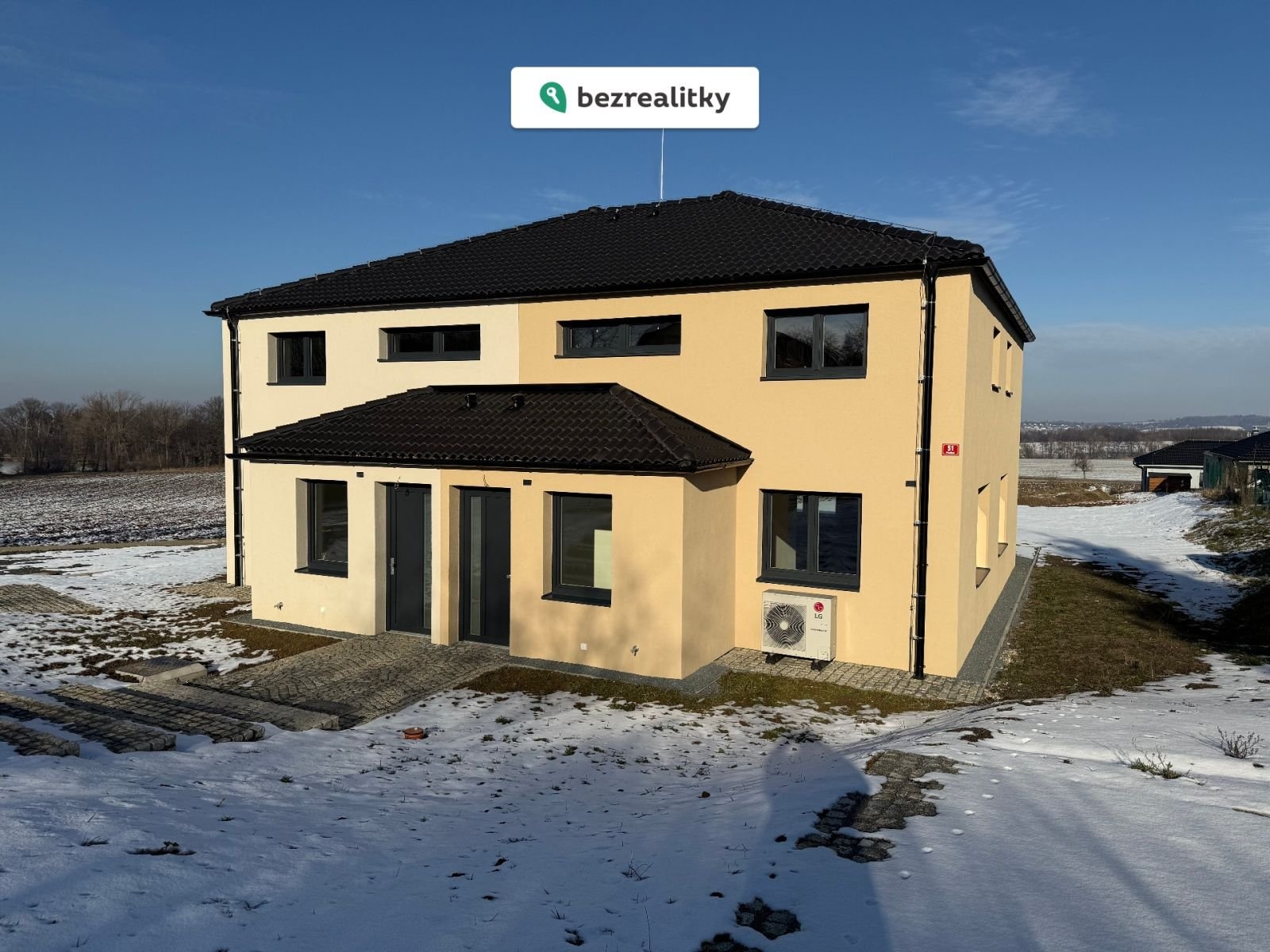 1771844198-kdscrcuqxs-img-1809