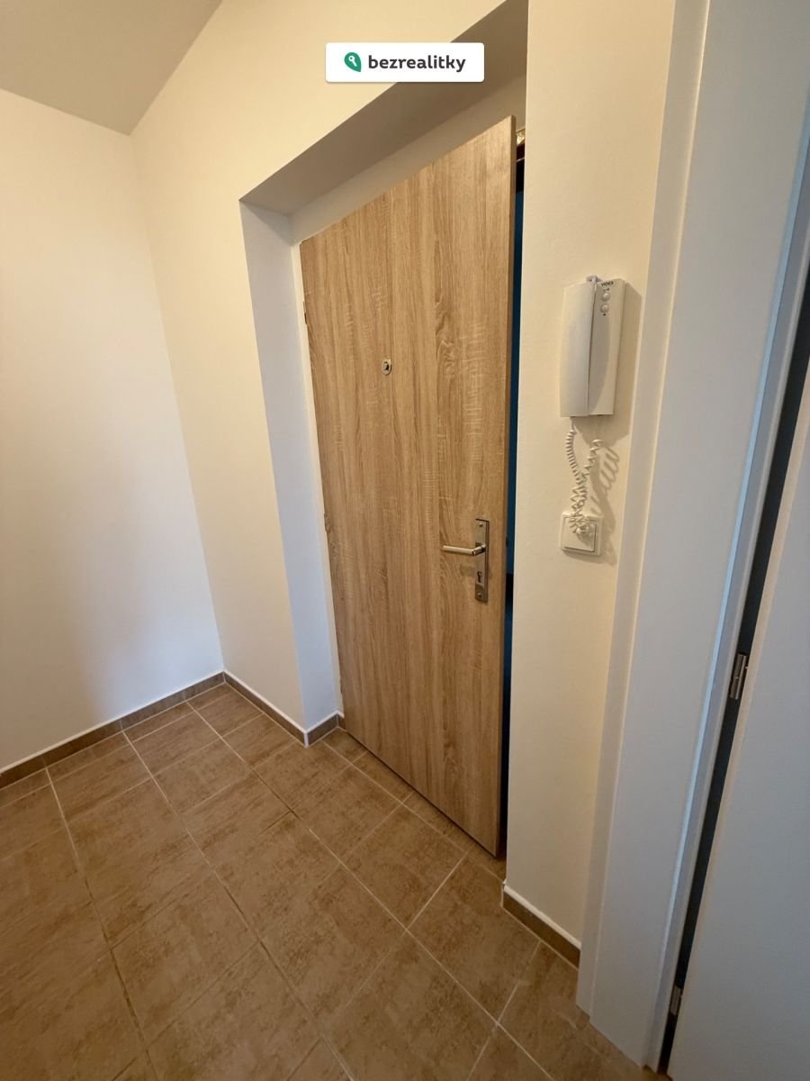 1756582109-hbhrvlzdnn-img-9295