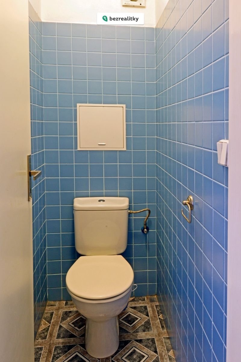 1772794069-hadzczxkti-15-wc-f