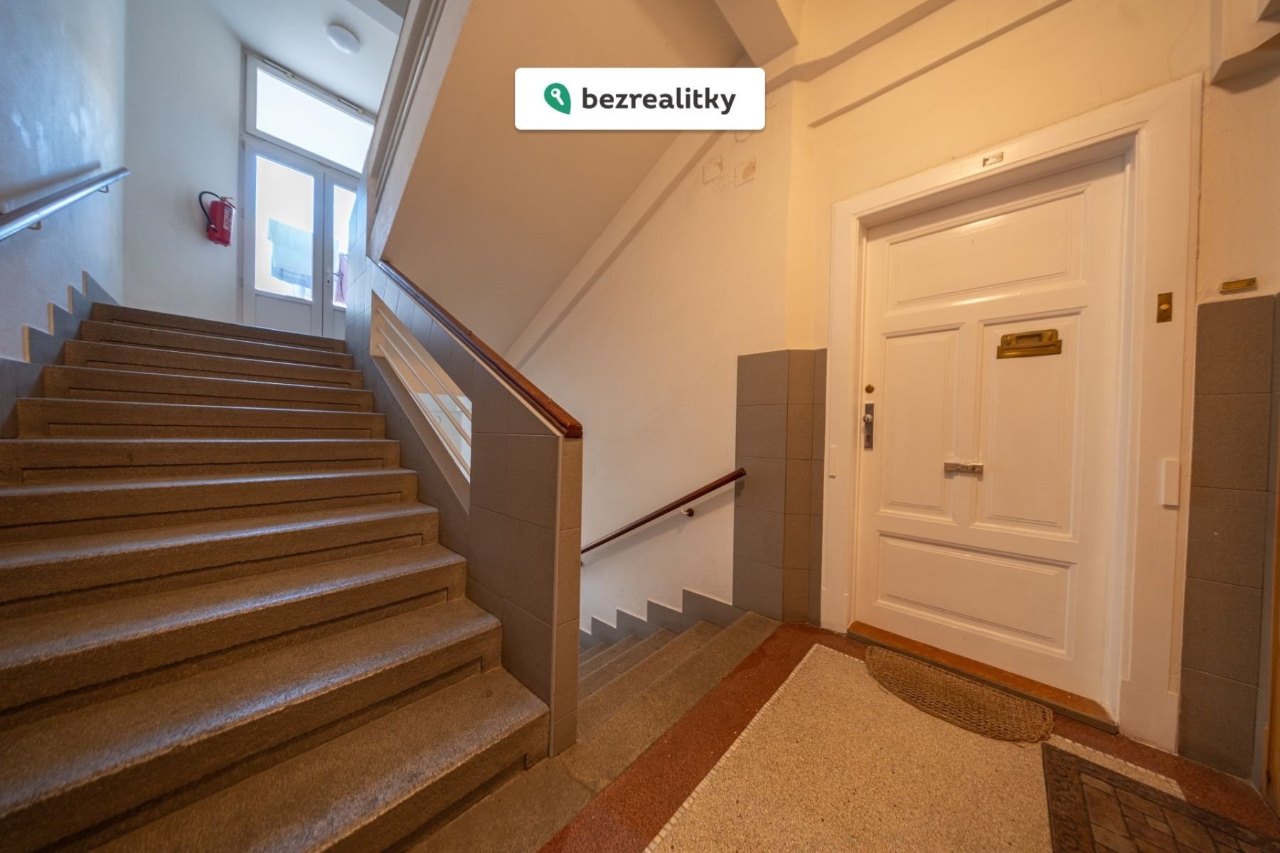 1772084672-elpexrxjfs-20-spolecne-prostory-2