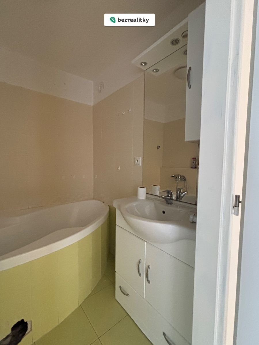 1762269647-xgnijarikf-img-5608