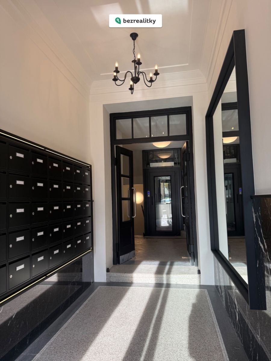 1762960286-tkiklhectq-img-8679