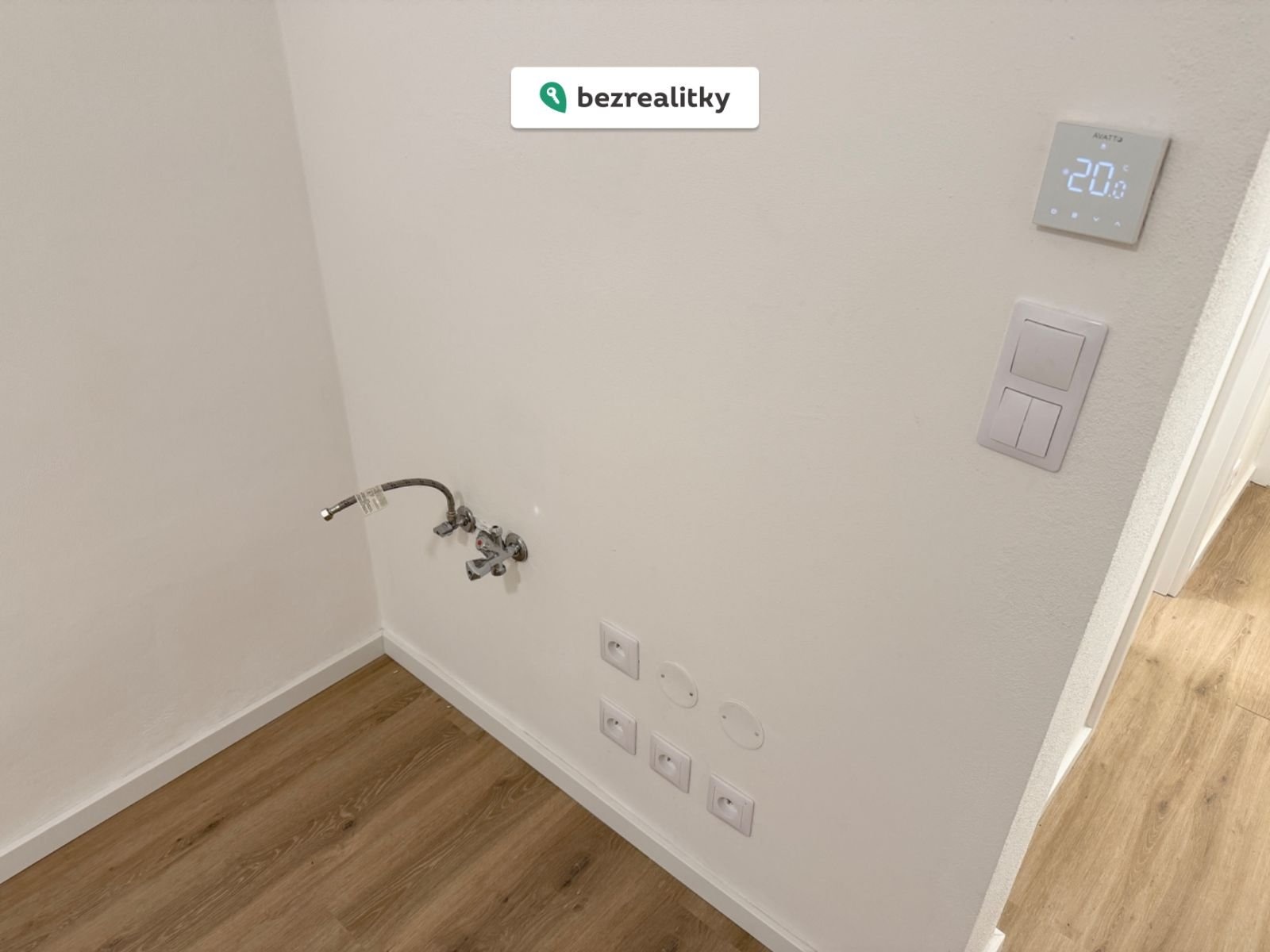 1764959807-sxkrzobcqc-img-8133