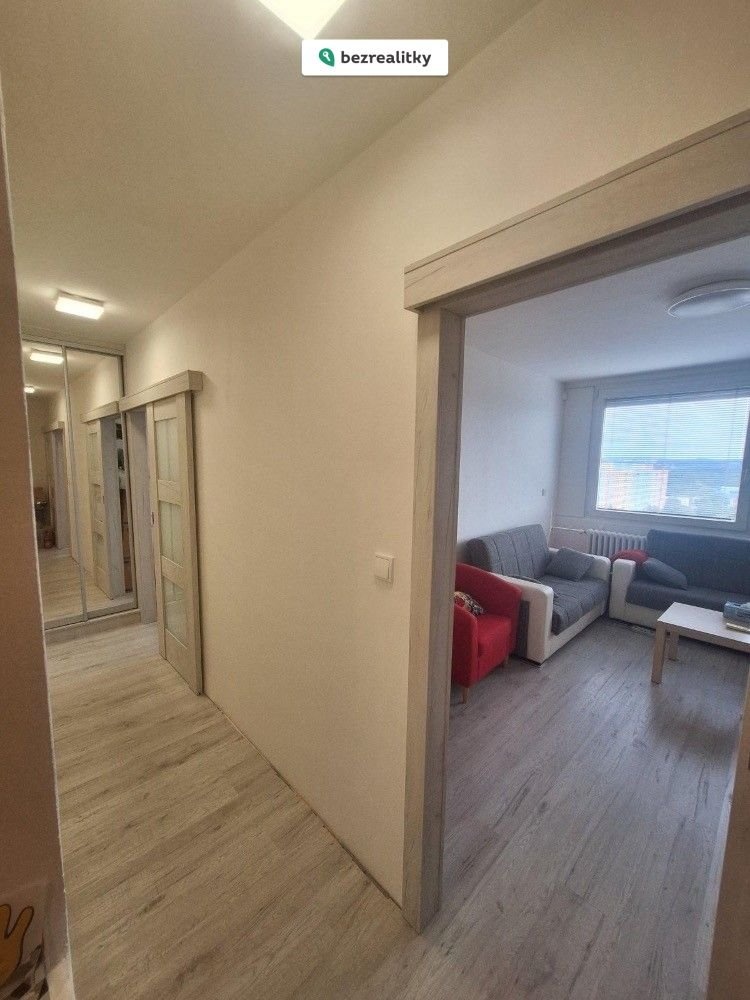 1757702938-ezakgszbox-byt-chodba-pokoj