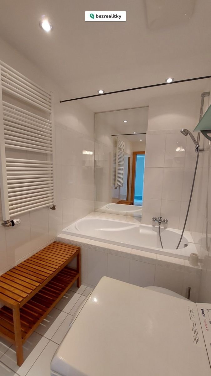 1774703317-pqqufrirku-20251123-134302