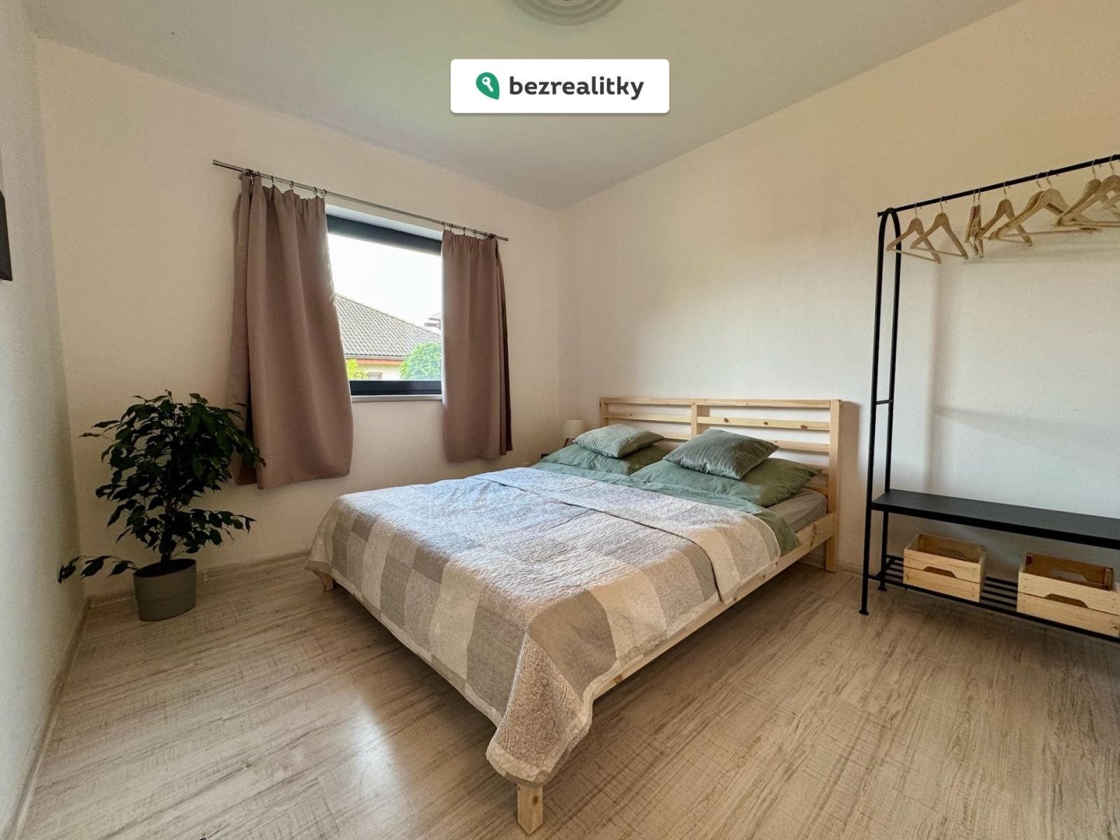 1771864638-kznbjjyjfb-img-4655