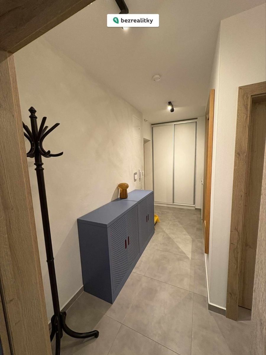 1761825466-tgopkmvpkd-processed-534c9714-603e-4aeb-9f87-273fddf2017f