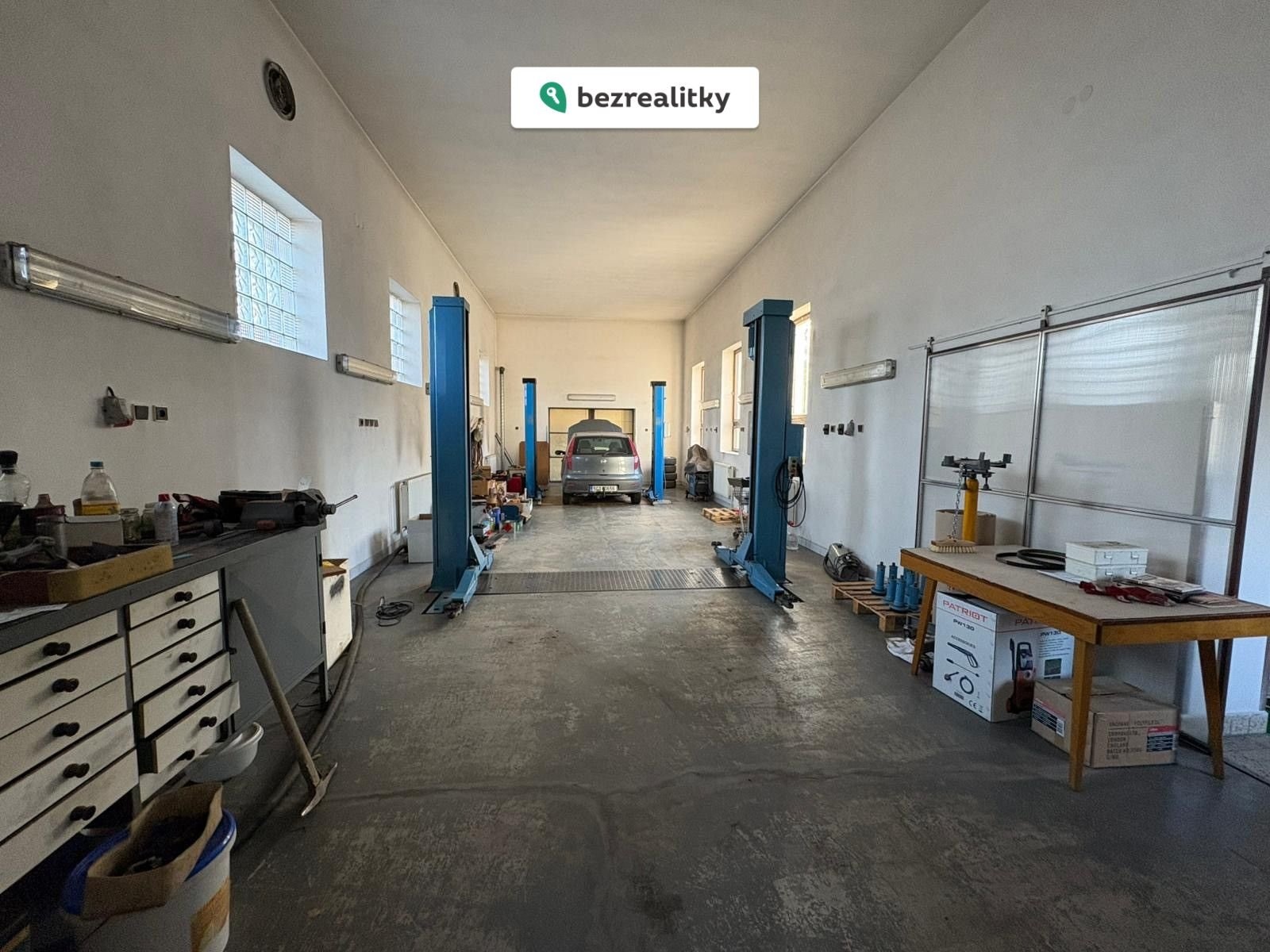 1767629713-jyzdjxsqzf-fc27de12-ad48-497f-a64f-70db