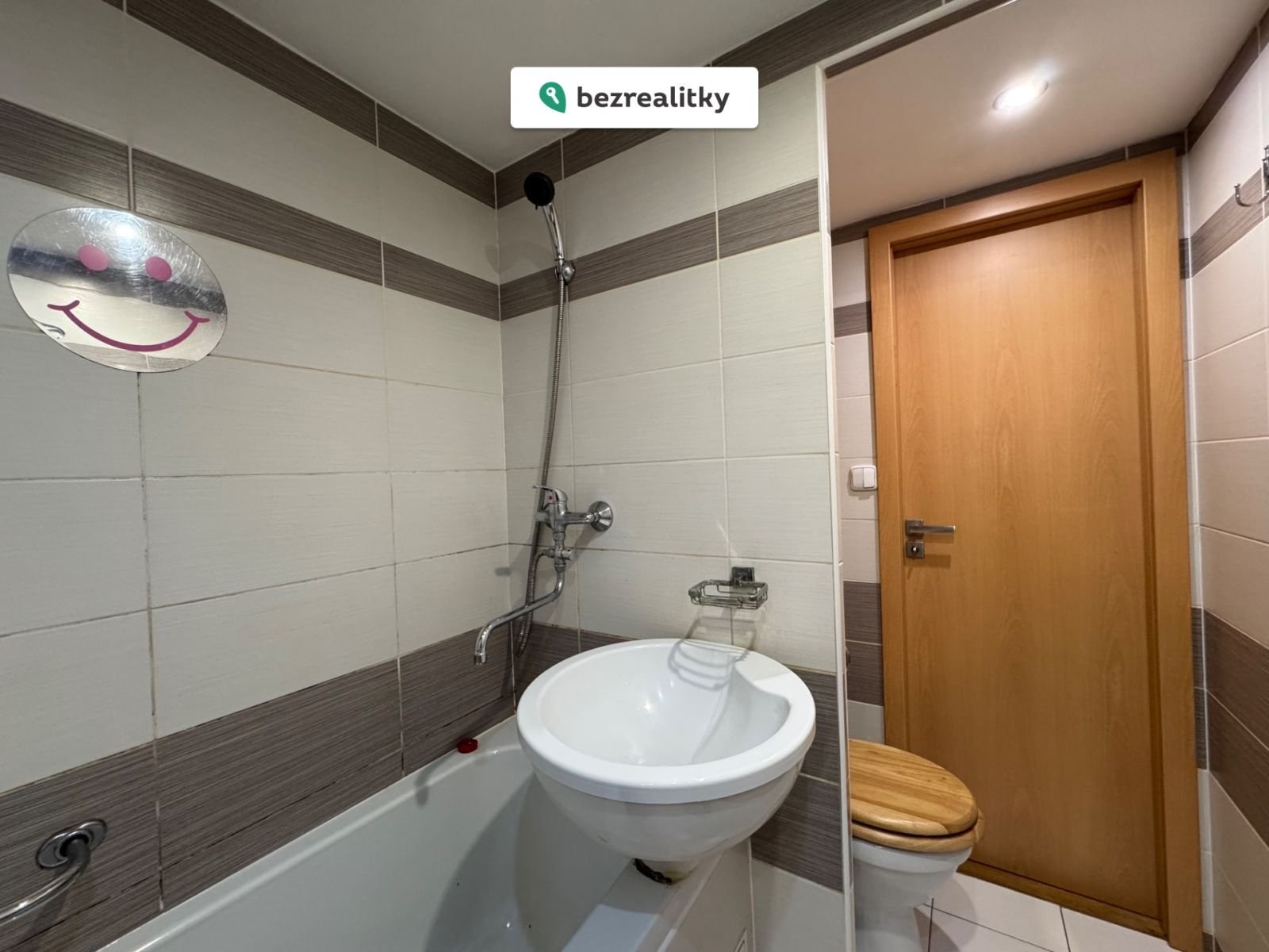 1770247586-sjvrdhrzzd-img-1014