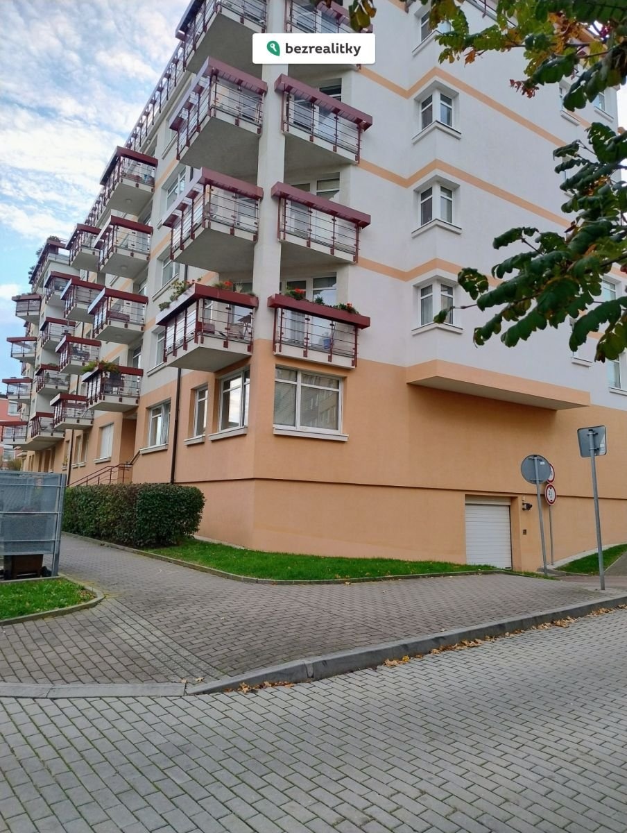 1760896681-lgqasvazgg-img-20251019-173000644-hdr-ae