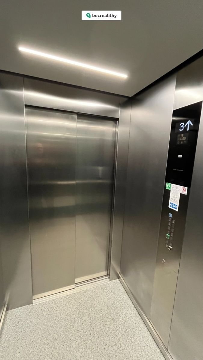 1764072250-ylpbyfageu-img-0278