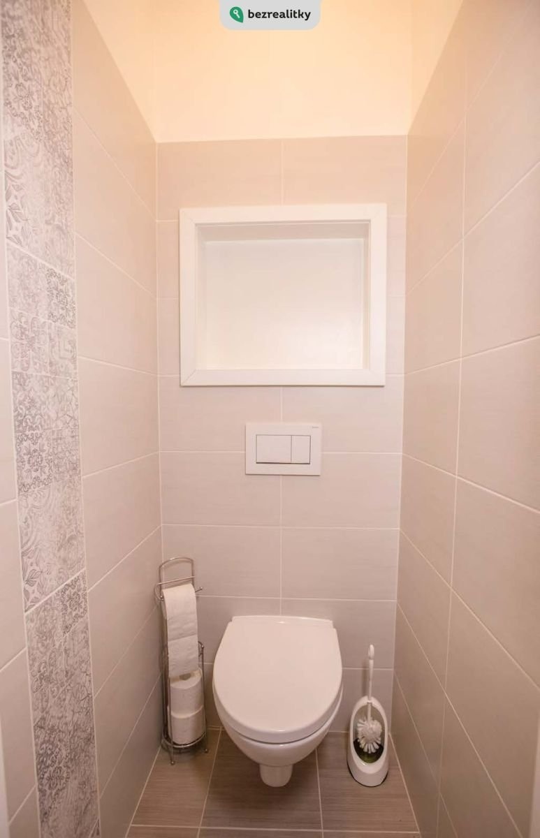 1737308179-bmevmnpfop-fotografie-byt-ruska-str-c3-