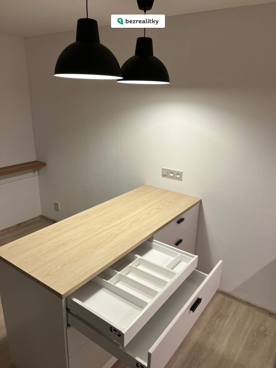 1763920660-ngowrodmbd-byt9