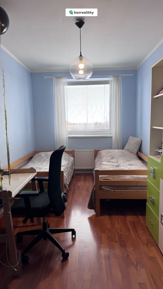 1774196376-mkbxkfyyiy-tempimageuscxlt