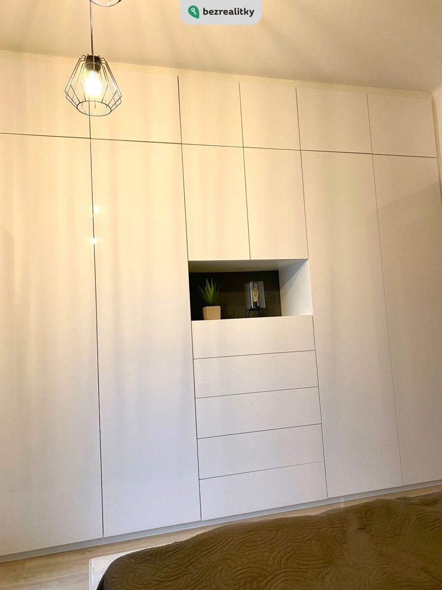 1749402725-nyfoktqvuk-img-4950