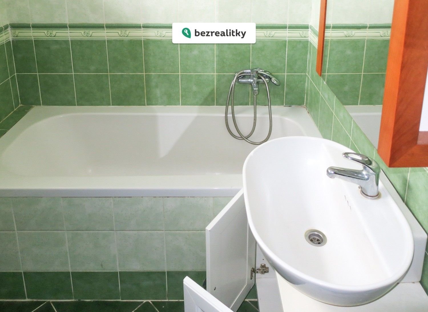 1763641242-gmpaqjiiyv-img-2141