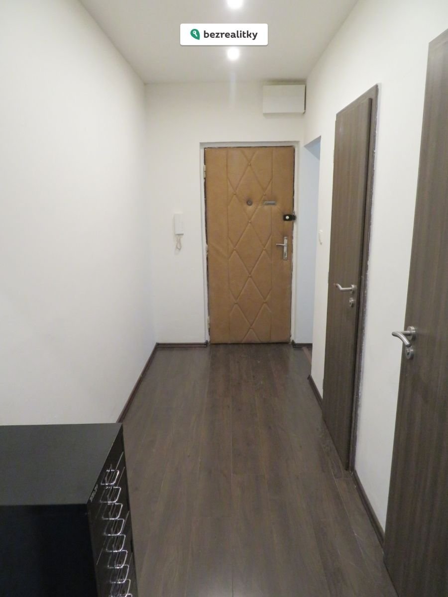 1756025867-iaiyuktcqx-05-chodba-b