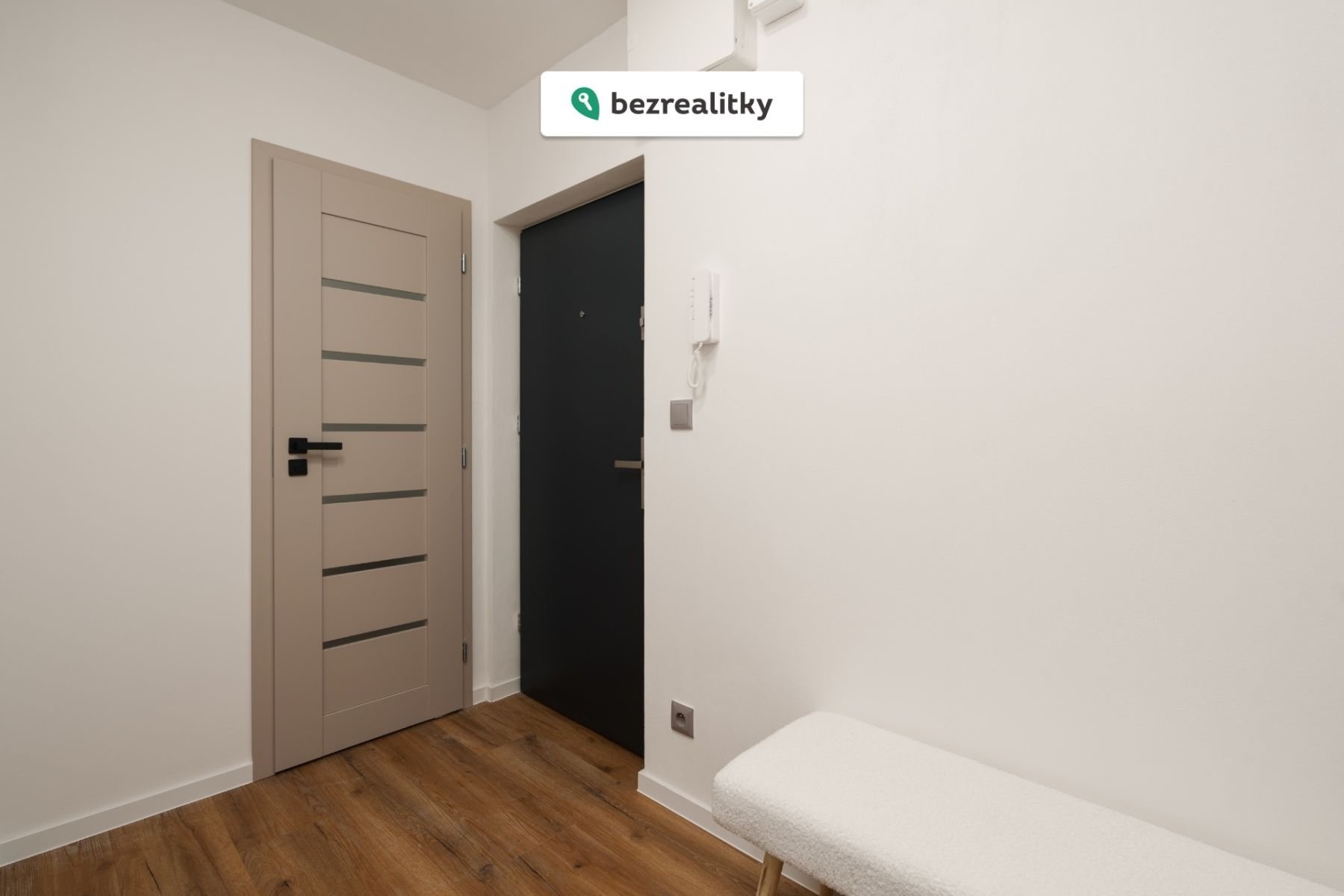 1774034120-dzurbmfgtp-janosikova-2812-of-15-29