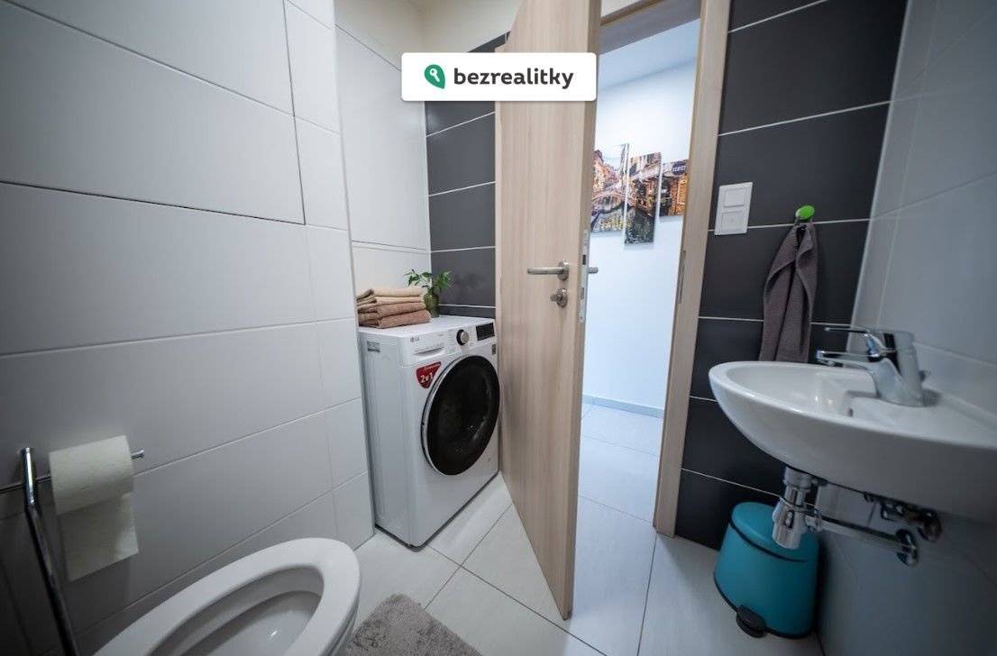 1766877752-qnzgtftmli-zachod1