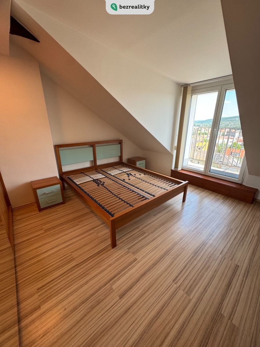 1746733893-ksyumfrsxt-loznice