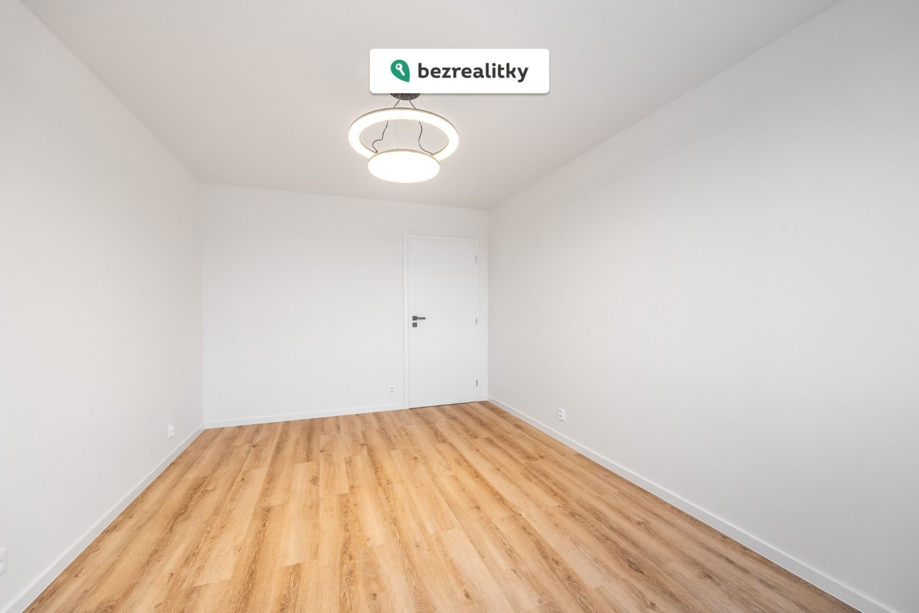 1763324001-mavwegdqci-pokoj-1-281-29