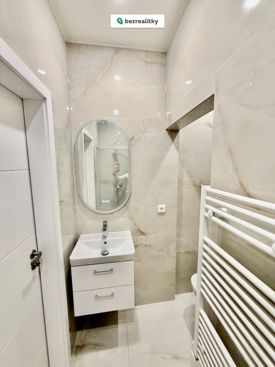 1771785844-xivstcjoub-img-1067