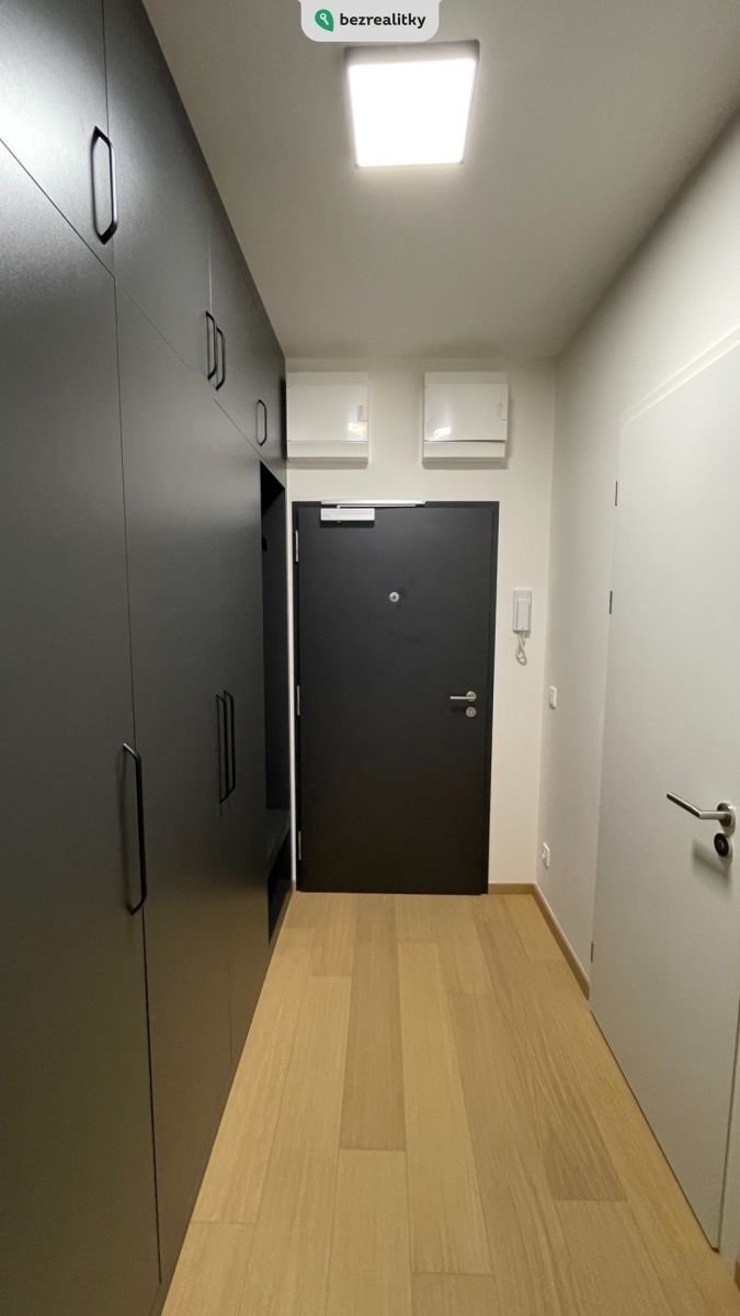 1747571058-nsdjlgqtmu-img-9083