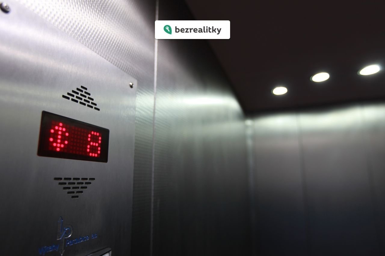 1770024256-veooktiizn-img-9842