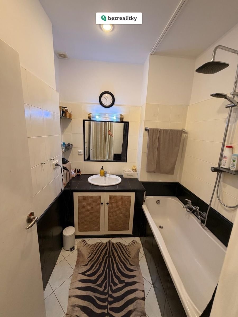 1774425458-zhetflfllp-f11e110a-8fdc-4d1d-a42e-30ba