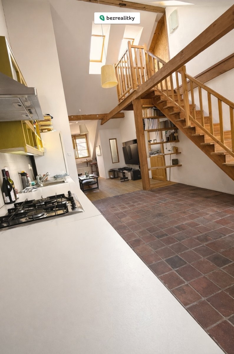 1775484742-ecioaygfro-kuchyne-cc-8c-3-2bkk