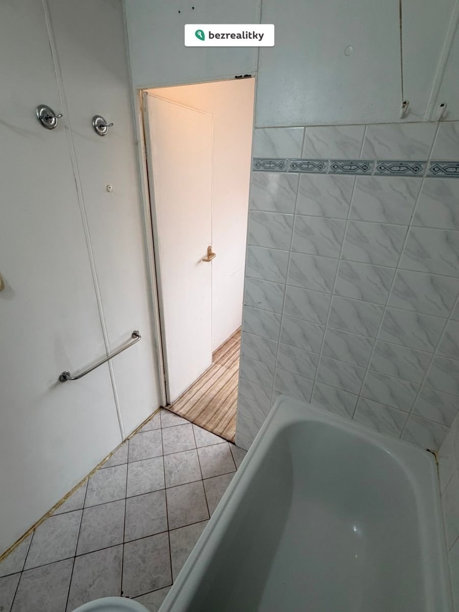 1773858487-yhldbdqcnt-byt-051-koupelna