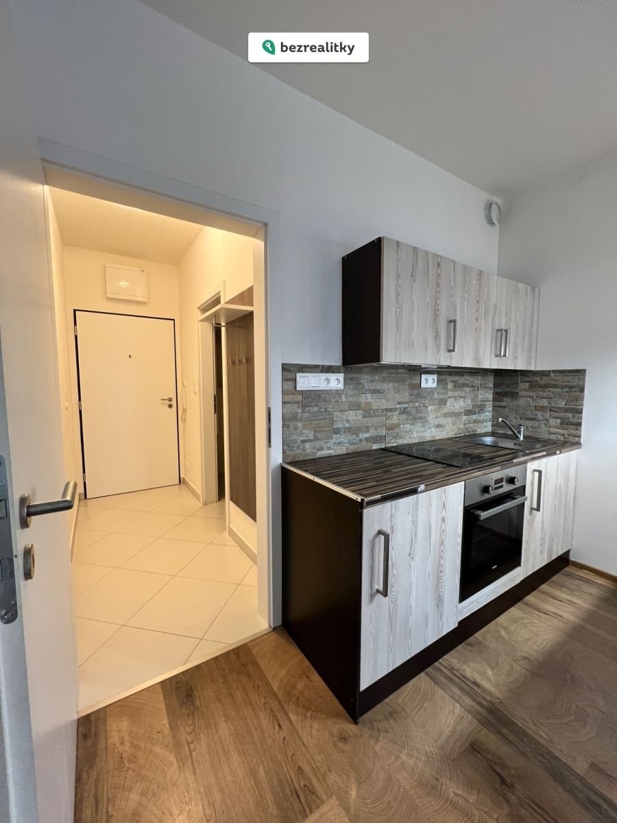 1773827626-swknbrkaea-img-1786