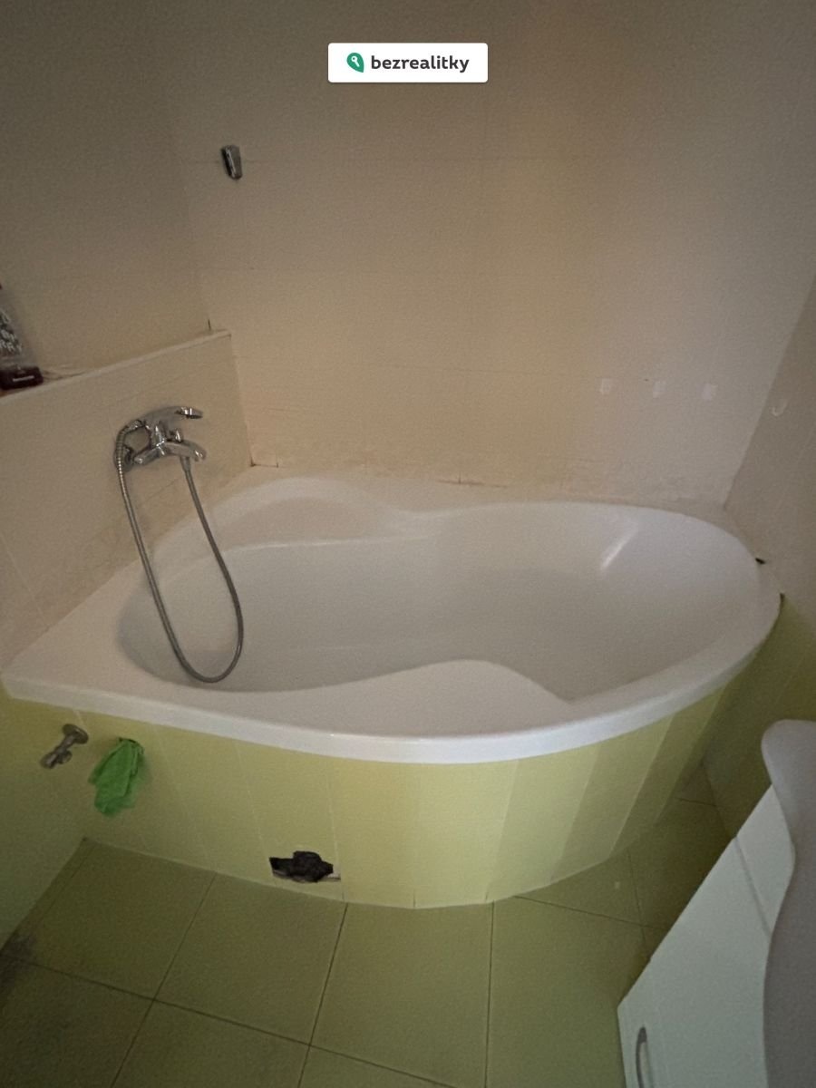 1762269649-egzgsfqplc-img-5610