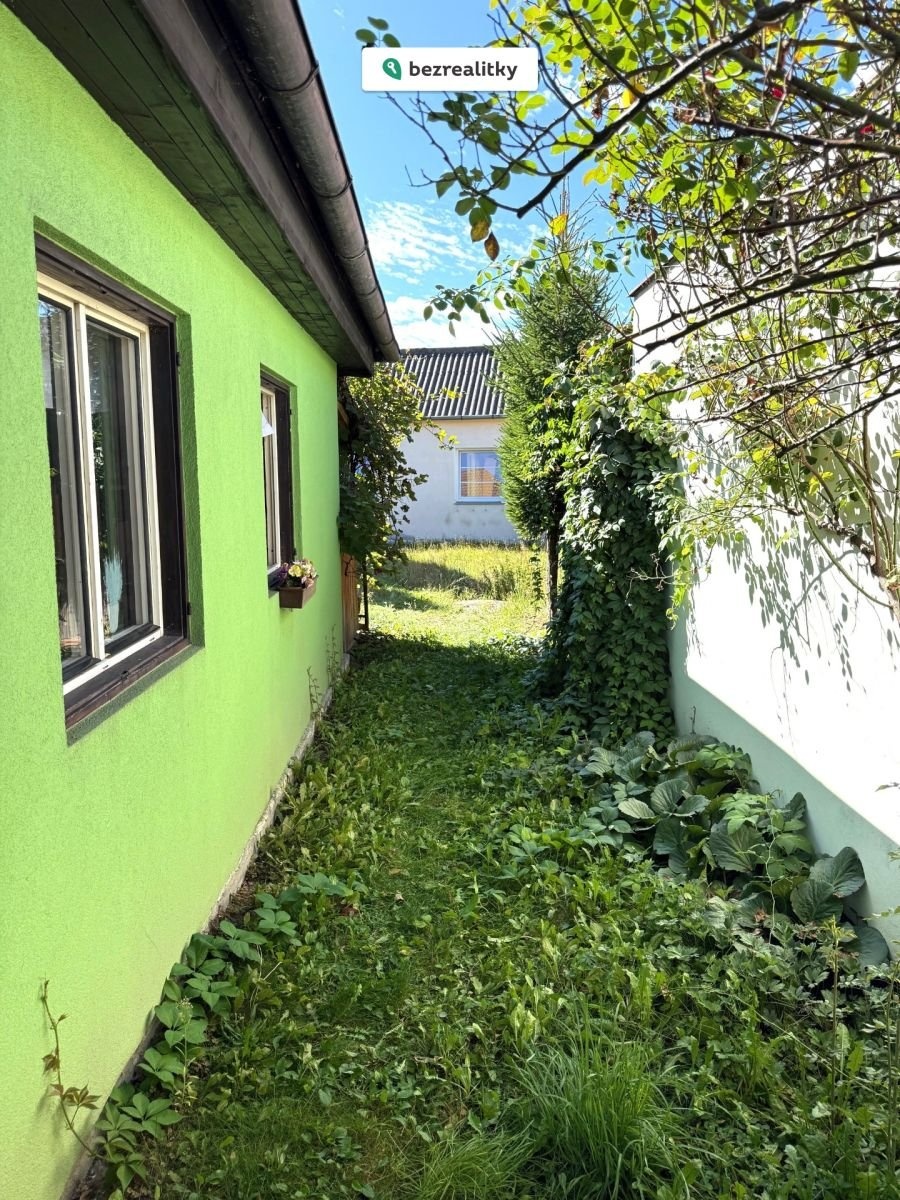 1758742951-kazsifrctz-vchod-za-brankou
