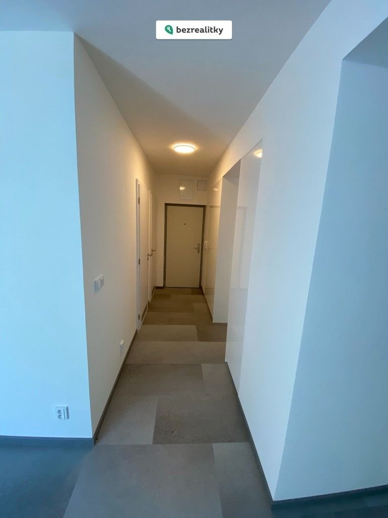 1737015507-wzozmqalat-9ab11381-5a7e-49e9-ab70-62ccef4190e8-1-105-c