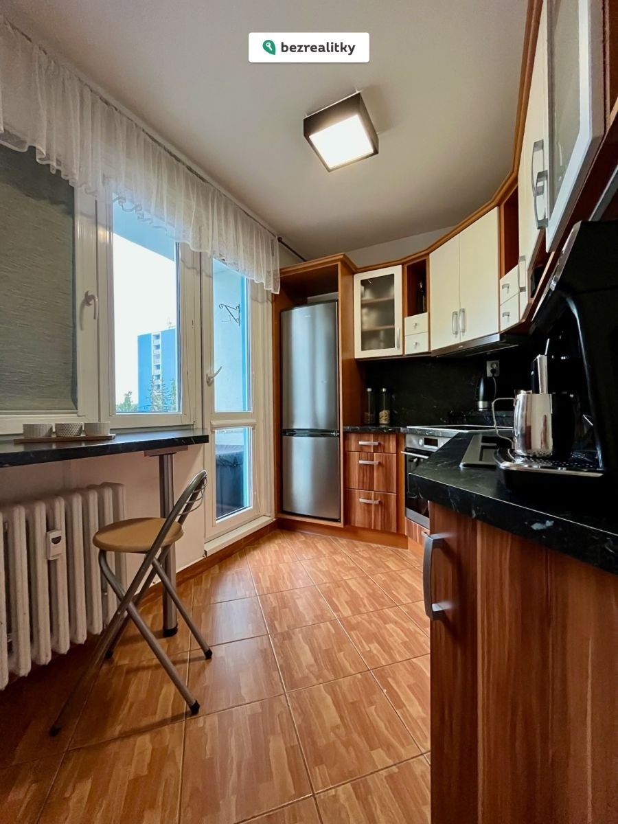 1761159375-byhkvwdatw-img-0295