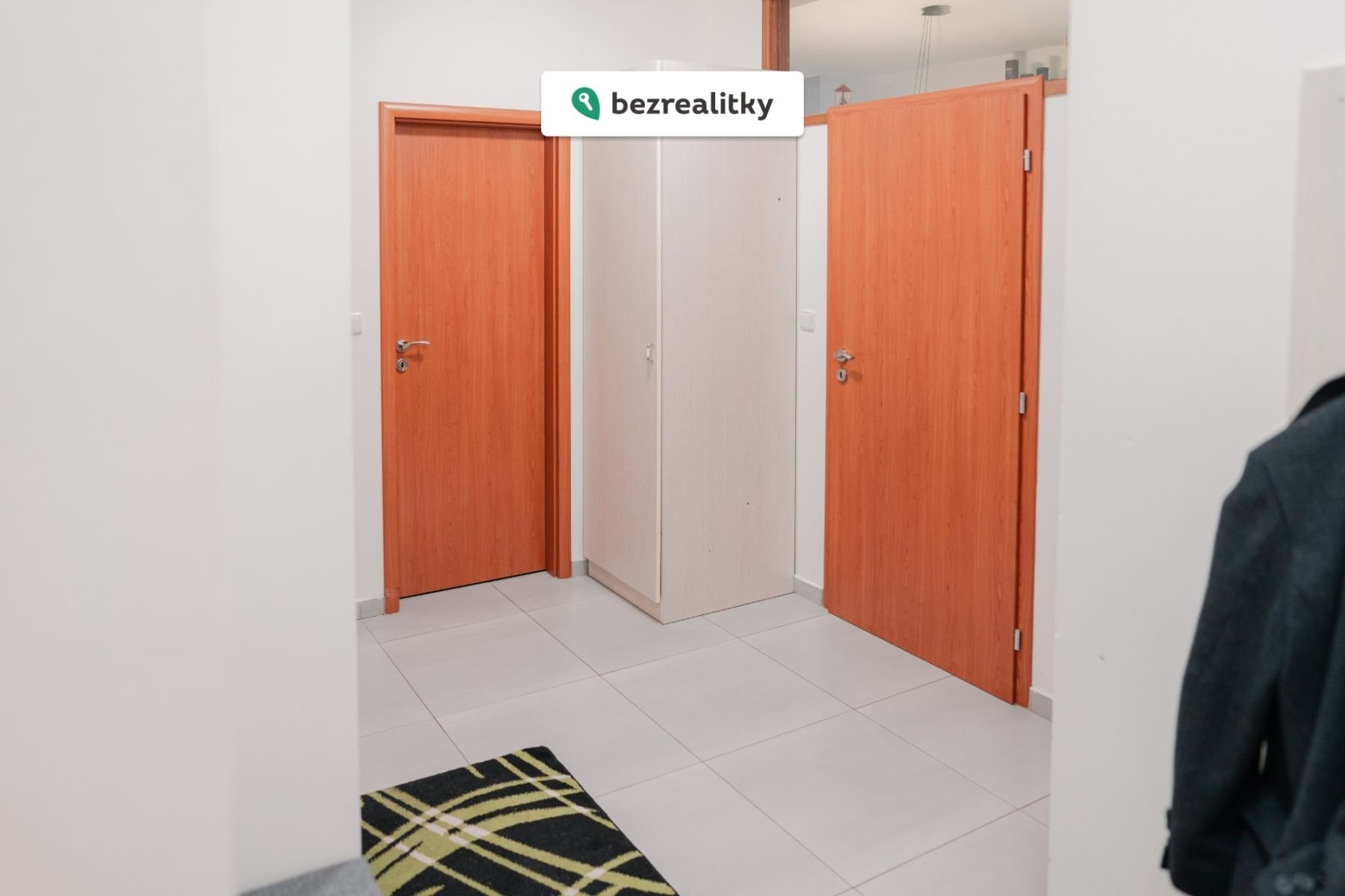 1773935446-barsptbfxc-chodba-282-29