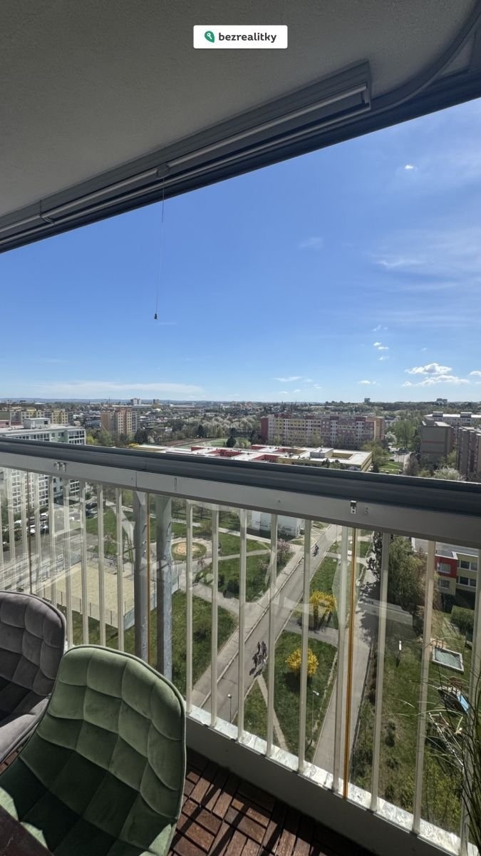 1764542779-sxnlznjqqm-21