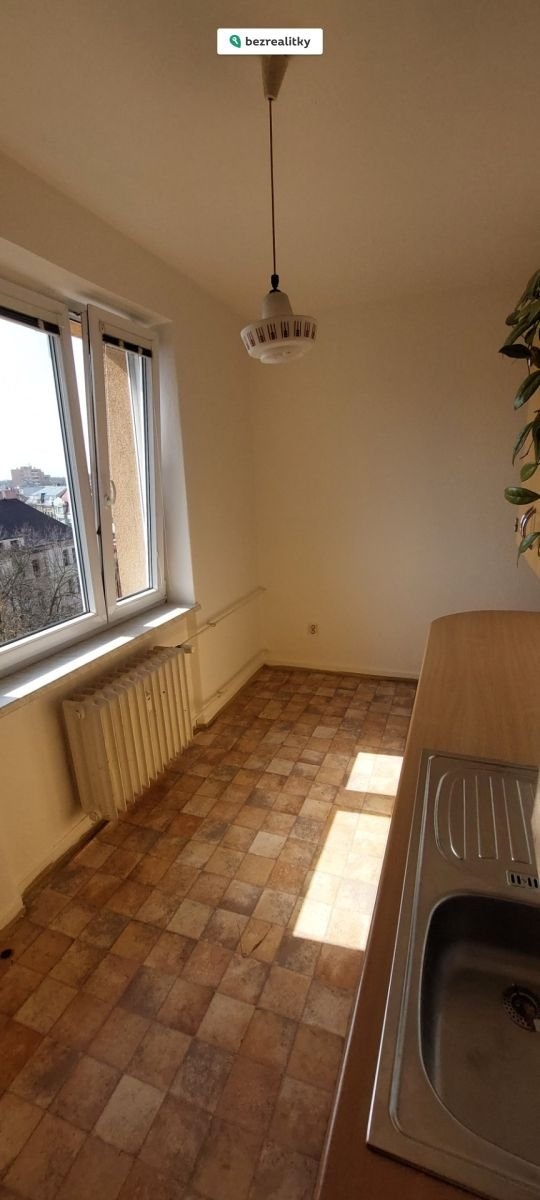 1774298433-qvfpammlhf-1000045591