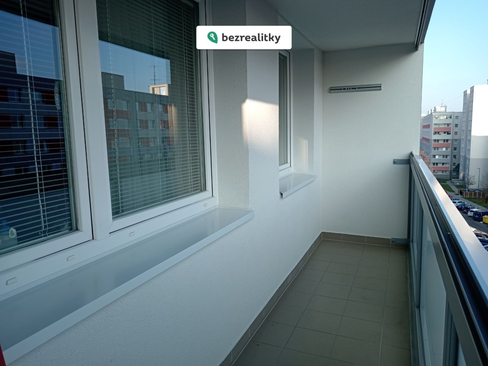 1751747843-vzavpolwil-1000035664