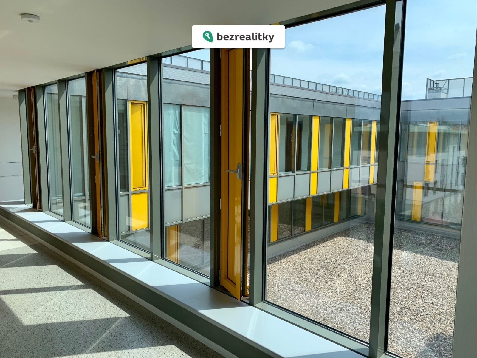 1761896008-mdxbmwvtle-img-8850